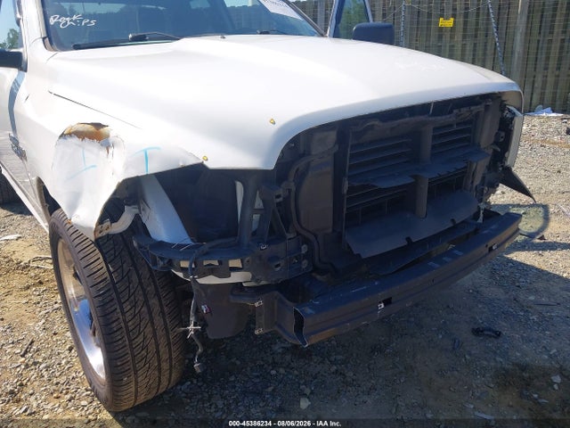 Продаж на аукціоні авто 2017 Ram 1500 Express  4x4 6'4 Box, vin: 1C6RR7FT5HS644320, номер лоту: 45386234