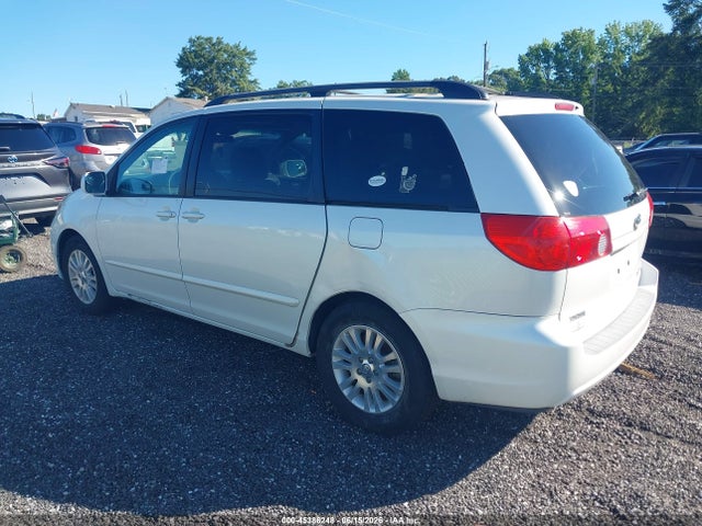 2010 Toyota Sienna Xle მანქანა იყიდება აუქციონზე, vin: 5TDYK4CC2AS331011, აუქციონის ნომერი: 45386248