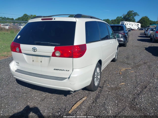 2010 Toyota Sienna Xle მანქანა იყიდება აუქციონზე, vin: 5TDYK4CC2AS331011, აუქციონის ნომერი: 45386248