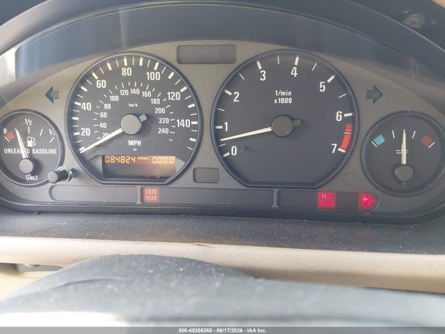 1998 Bmw Z3 2.8 მანქანა იყიდება აუქციონზე, vin: 4USCJ3325WLB62896, აუქციონის ნომერი: 45386268