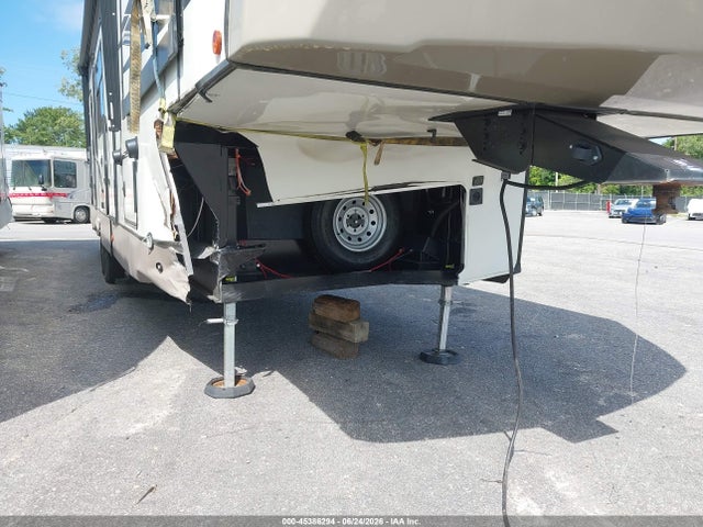 2022 Forest River Salem Travel Trailer მანქანა იყიდება აუქციონზე, vin: 4X4FSBP28NV009427, აუქციონის ნომერი: 45386294