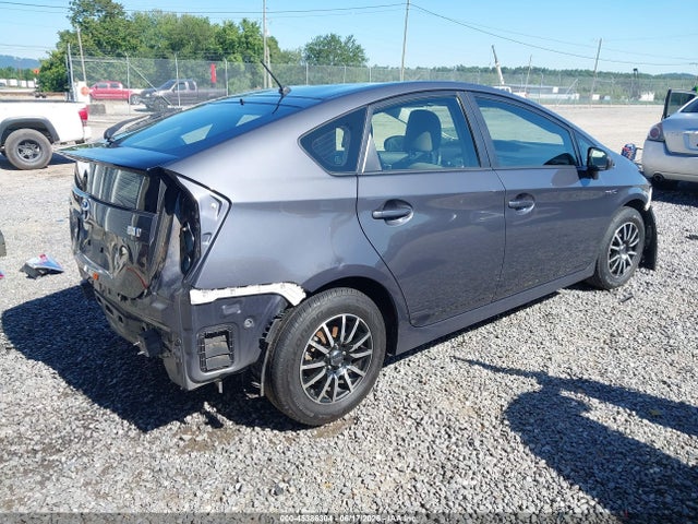 Toyota Prius Two 2015 JTDKN3DU8F1878383 Image 4