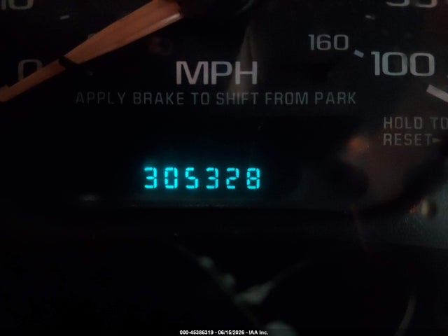 45386319 :رقم المزاد ، 1GNEK13ZX2R311621 vin ، 2002 Chevrolet Tahoe Z71 مزاد بيع