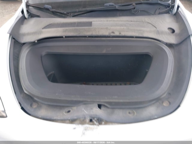 2020 Tesla Model Y Long Range Dual Motor All-wheel Drive მანქანა იყიდება აუქციონზე, vin: 5YJYGDEE5LF032233, აუქციონის ნომერი: 45386328