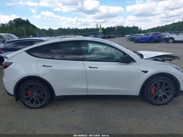 2020 Tesla Model Y Long Range Dual Motor All-wheel Drive მანქანა იყიდება აუქციონზე, vin: 5YJYGDEE5LF032233, აუქციონის ნომერი: 45386328