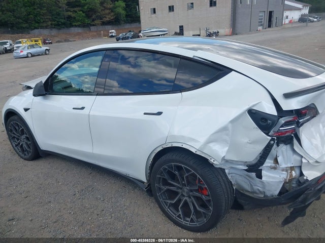 2020 Tesla Model Y Long Range Dual Motor All-wheel Drive მანქანა იყიდება აუქციონზე, vin: 5YJYGDEE5LF032233, აუქციონის ნომერი: 45386328