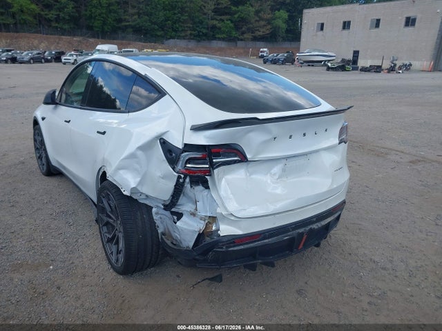 2020 Tesla Model Y Long Range Dual Motor All-wheel Drive მანქანა იყიდება აუქციონზე, vin: 5YJYGDEE5LF032233, აუქციონის ნომერი: 45386328