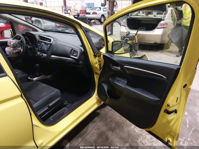 Honda FIT LX 2015 3HGGK5H57FM768989 Image 5