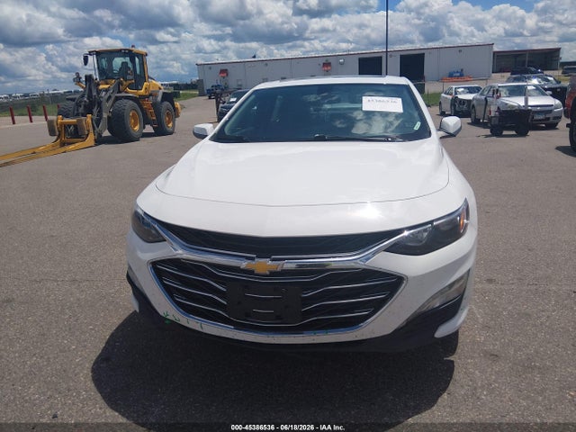 1G1ZD5ST5NF132913 Chevrolet Malibu Fwd Lt