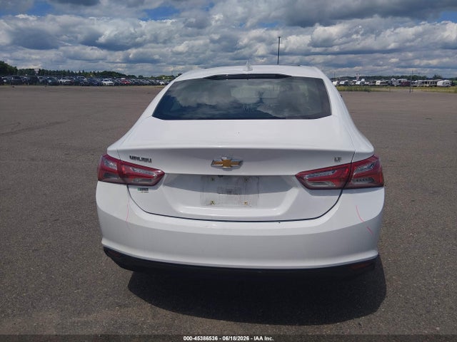 1G1ZD5ST5NF132913 Chevrolet Malibu Fwd Lt
