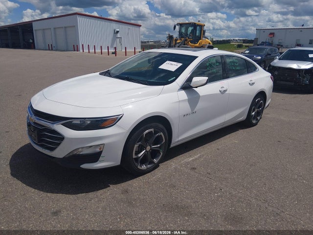 1G1ZD5ST5NF132913 Chevrolet Malibu Fwd Lt