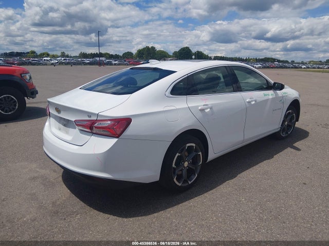 1G1ZD5ST5NF132913 Chevrolet Malibu Fwd Lt