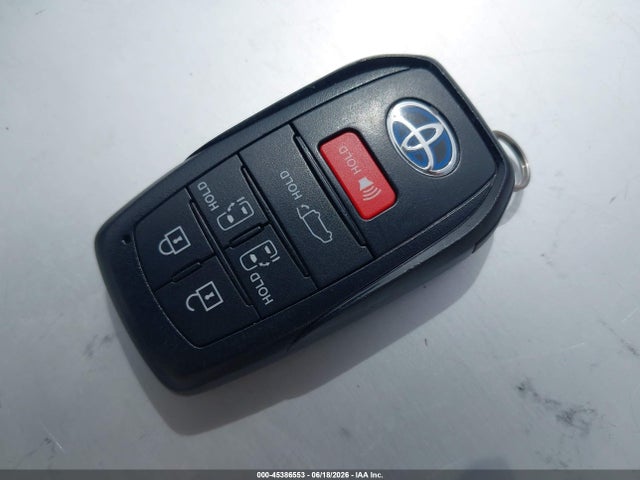 Toyota SIENNA XLE 2023 5TDJSKFC4PS107832 Image 11