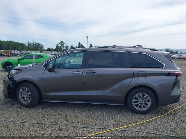 Toyota SIENNA XLE 2023 5TDJSKFC4PS107832 Image 14