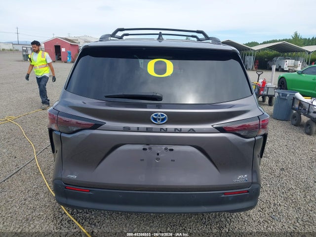 Toyota SIENNA XLE 2023 5TDJSKFC4PS107832 Image 16