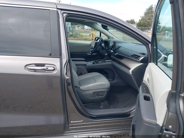 Toyota SIENNA XLE 2023 5TDJSKFC4PS107832 Image 5