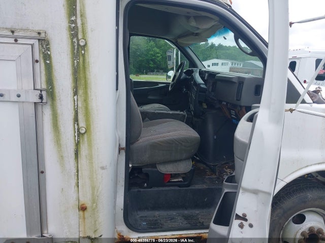 Auction sale of the 2005 Chevrolet Express Cutaway Base W/c7l/c7n, vin: 1GBJG31U351202047, lot number: 45386775