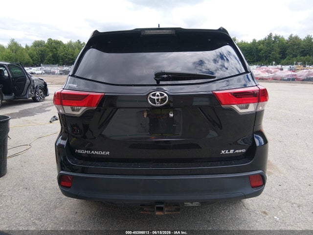 45386813 :رقم المزاد ، 5TDJZRFH0KS588574 vin ، 2019 Toyota Highlander Xle مزاد بيع