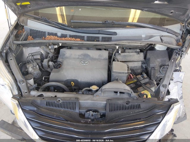 45386855 :رقم المزاد ، 5TDKK3DC9CS225348 vin ، 2012 Toyota Sienna Le V6 8 Passenger مزاد بيع