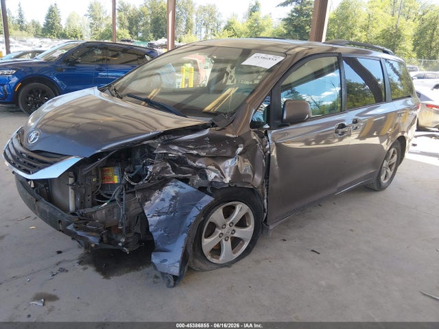 45386855 :رقم المزاد ، 5TDKK3DC9CS225348 vin ، 2012 Toyota Sienna Le V6 8 Passenger مزاد بيع