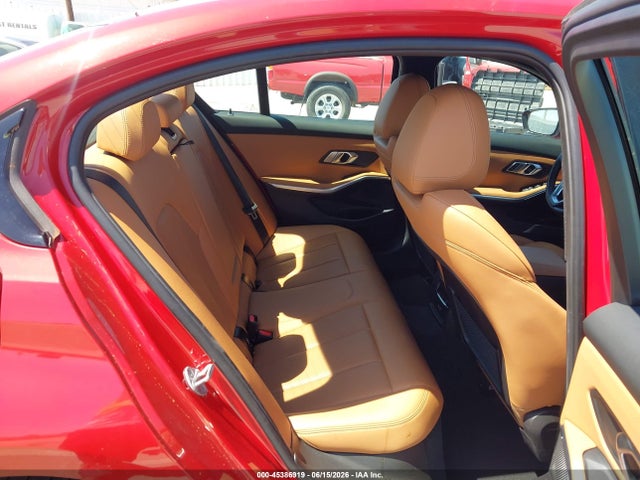 BMW 330e 2023 3MW39FF01P8D01595 Image 8