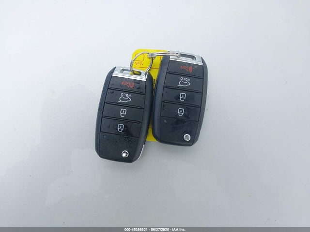 KIA Sedona L 2018 KNDMA5C10J6401515 Image 11