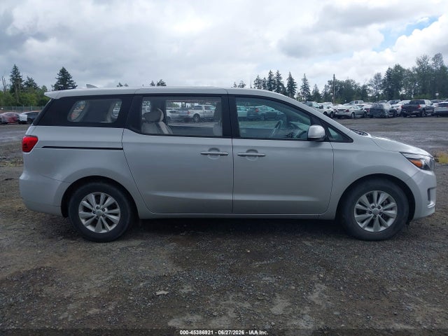 KIA Sedona L 2018 KNDMA5C10J6401515 Image 13