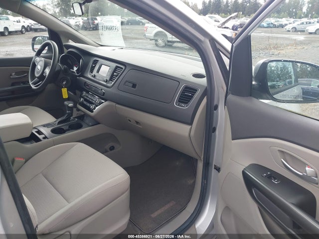 KIA Sedona L 2018 KNDMA5C10J6401515 Image 5