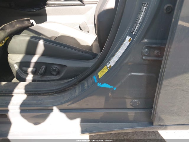 JTDACAAU1R3043499 Toyota PRIUS XLE