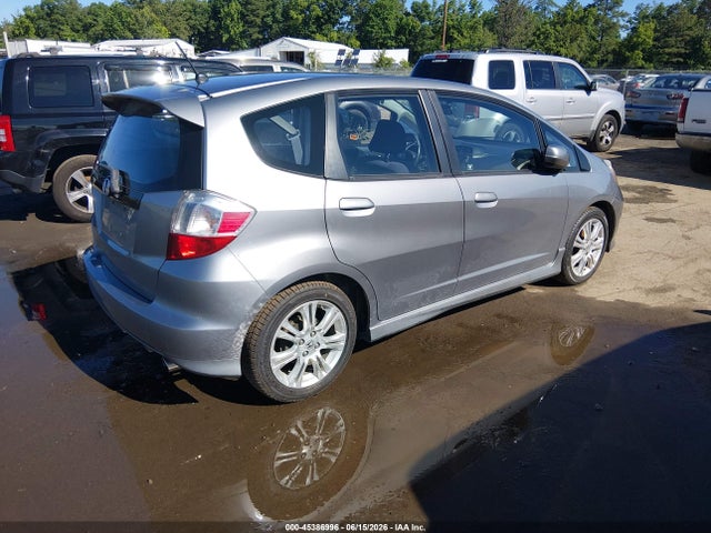 45386996 :رقم المزاد ، JHMGE8H69AC023833 vin ، 2010 Honda Fit Sport مزاد بيع