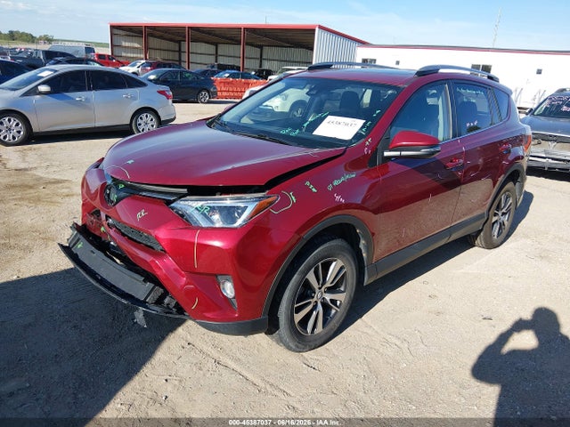 Toyota Rav4 Xle 2018 2T3RFREV3JW715737 Image 2