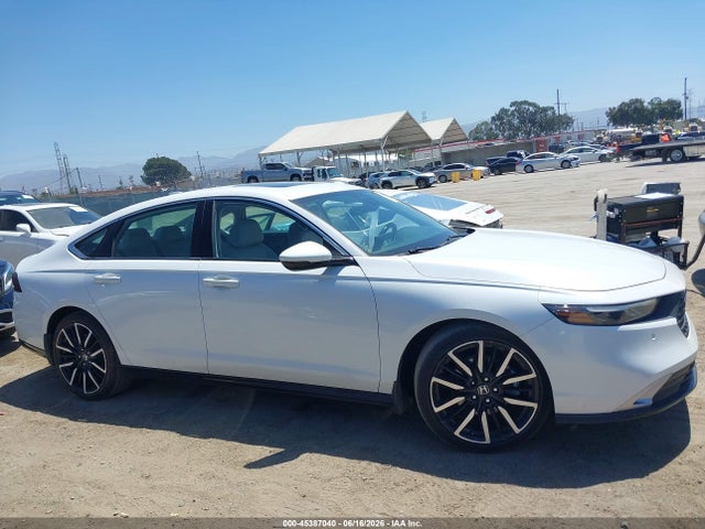1HGCY2F8XPA044107 Honda Accord Hybrid Touring