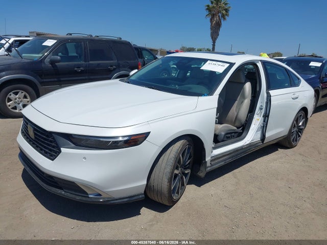 1HGCY2F8XPA044107 Honda Accord Hybrid Touring