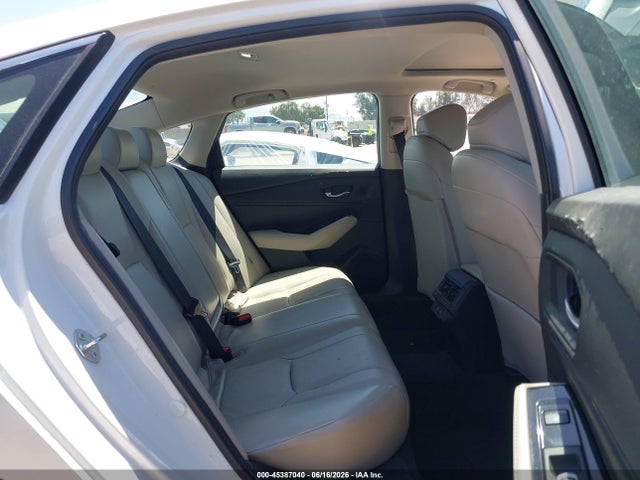 1HGCY2F8XPA044107 Honda Accord Hybrid Touring