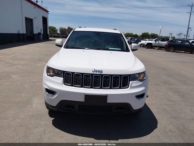 1C4RJFAGXHC891444 Jeep Grand Cherokee Laredo 4x4