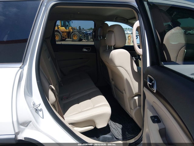 1C4RJFAGXHC891444 Jeep Grand Cherokee Laredo 4x4
