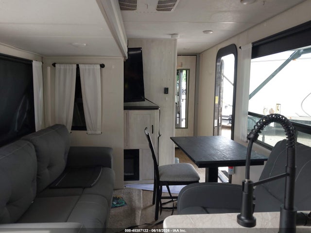 Продаж на аукціоні авто 2023 Forest River Vibe, vin: 4X4TVBB20P4123383, номер лоту: 45387122