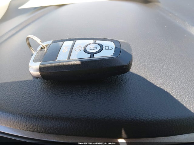 3FA6P0UU6JR101179 Ford Fusion Hybrid S