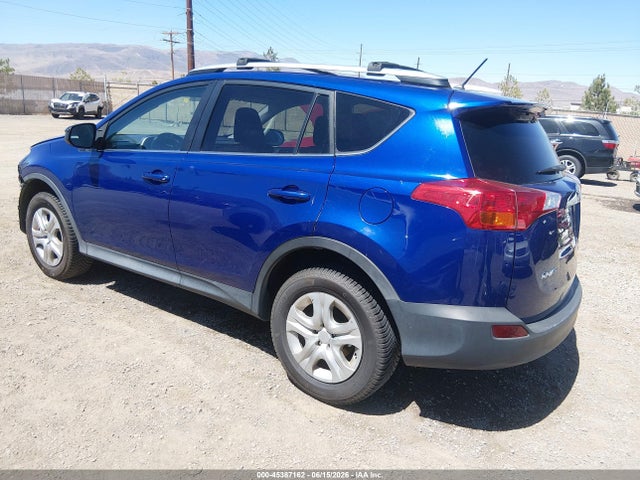 Toyota RAV4 LE 2015 2T3BFREV8FW392083 Image 3
