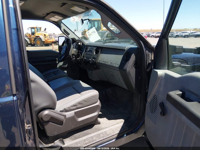 1FDRF3G68GED31242 Ford F-350 Chassis Xl