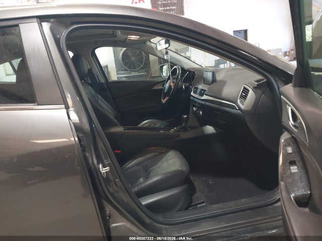 2018 Mazda Mazda3 Touring მანქანა იყიდება აუქციონზე, vin: 3MZBN1V31JM247803, აუქციონის ნომერი: 45387222