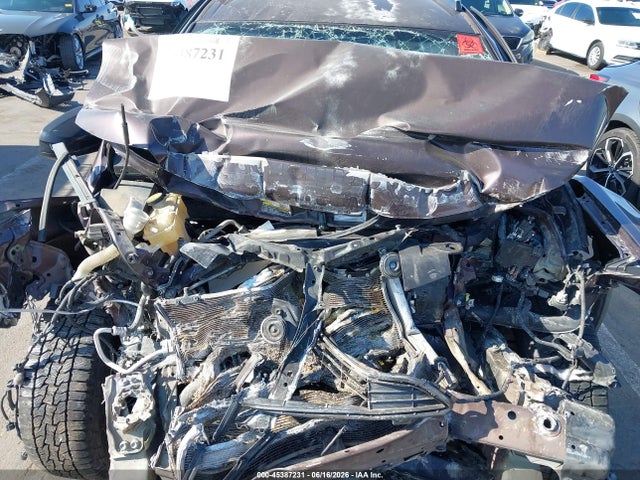 Toyota RAV4 LE 2018 2T3ZFREV3JW433663 Image 10