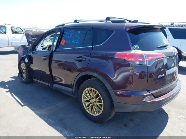 Toyota RAV4 LE 2018 2T3ZFREV3JW433663 Image 3