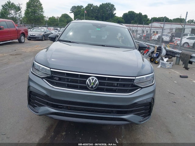 Продажа на аукционе авто 2024 Volkswagen Tiguan 2.0t Se R-line Black, vin: 3VV8B7AX8RM060637, номер лота: 45387243