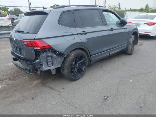 Продажа на аукционе авто 2024 Volkswagen Tiguan 2.0t Se R-line Black, vin: 3VV8B7AX8RM060637, номер лота: 45387243