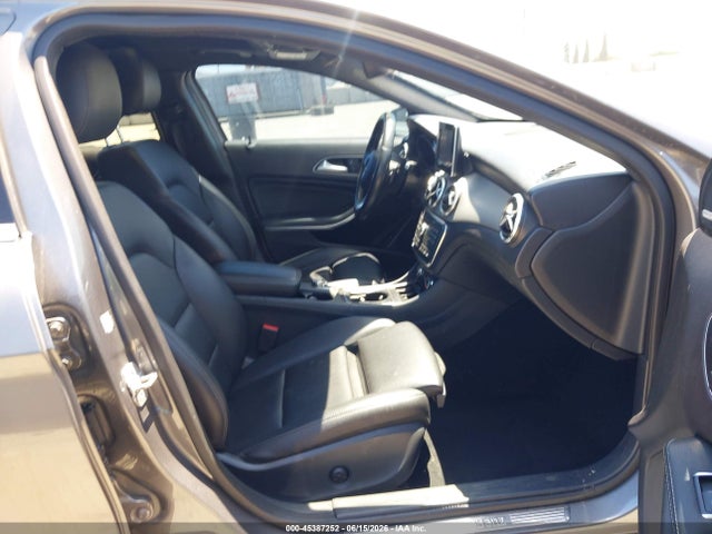 45387252 :رقم المزاد ، WDCTG4GB8HJ352346 vin ، 2017 Mercedes-benz Gla 250 4matic مزاد بيع