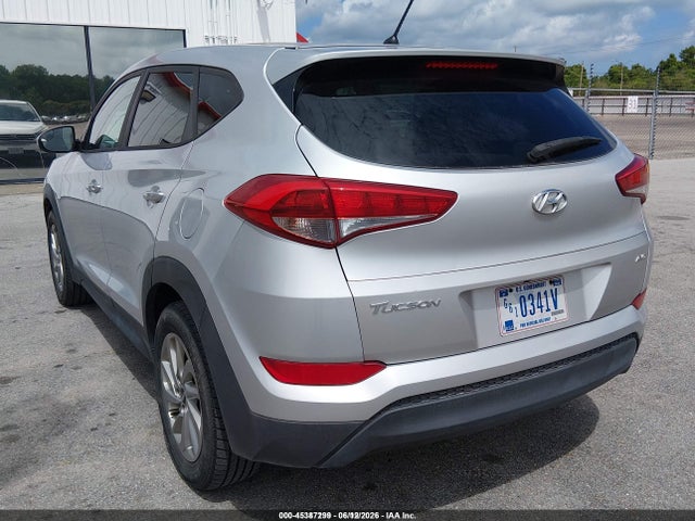 Hyundai TUCSON SE 2018 KM8J2CA45JU655696 Image 3
