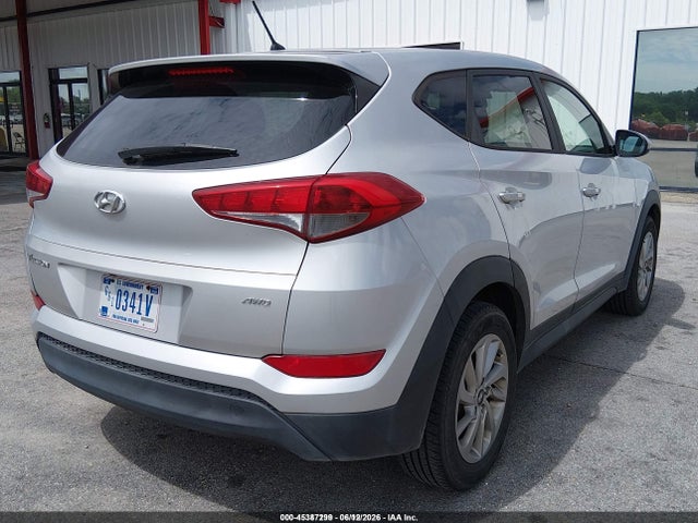 Hyundai TUCSON SE 2018 KM8J2CA45JU655696 Image 4