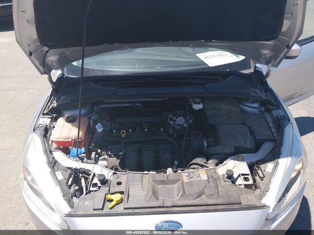 Ford FOCUS SE 2018 1FADP3F23JL328607 Image 10
