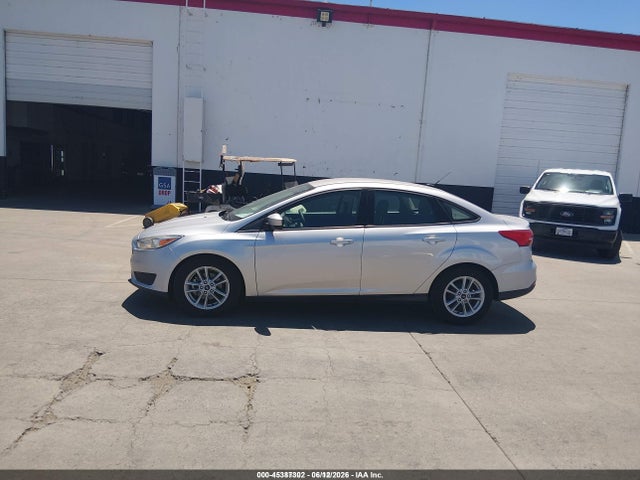 Ford FOCUS SE 2018 1FADP3F23JL328607 Image 14